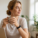 Sabine Mit Kaffeetasse 2 edit 2026 07 21 09 01 25